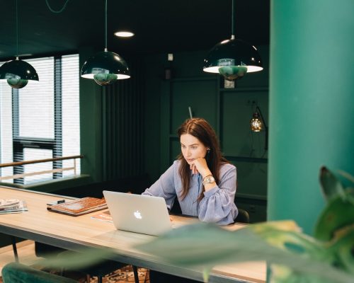 Founder Fleur Bake werkt data strategie uit voor klant